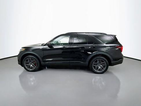 New 2026 Ford Explorer ST-Line w/ ST-Line Street Pack AWD/4WD image 4