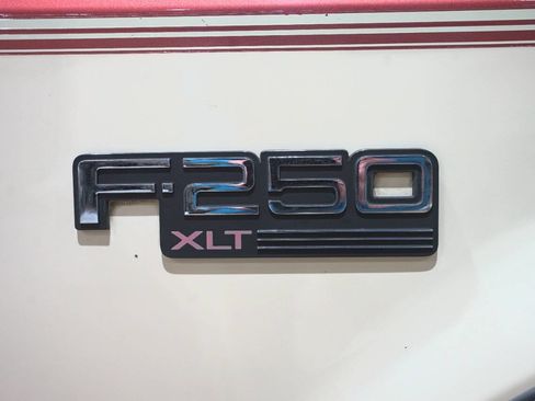 Used 1994 Ford F250 XLT RWD image 24