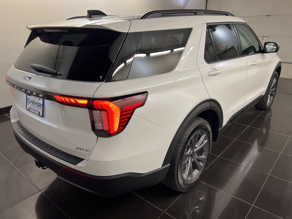 New 2026 Ford Explorer Active w/ Active Comfort Package AWD/4WD image 6