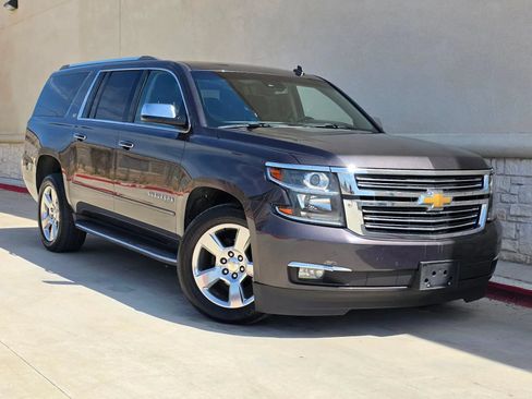 Used 2015 Chevrolet Suburban LTZ RWD image 1