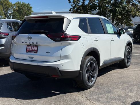 New 2026 Nissan Rogue SV w/ Cold Weather Package image 2