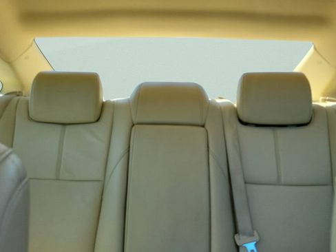 Used 2017 Toyota Avalon XLE Plus w/ Carpet Mat Package FWD image 9