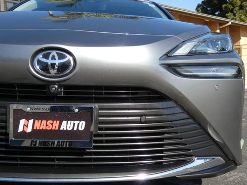 Used 2023 Toyota Mirai image 17