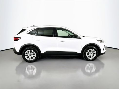 Used 2024 Ford Escape Active w/ Tech Pack #1 image 8
