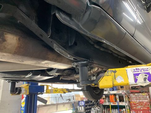 Used 2014 Nissan Frontier SV w/ SV Value Truck Package image 2