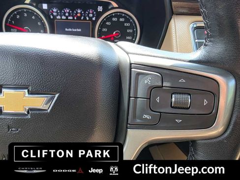 Used 2021 Chevrolet Tahoe Premier w/ Premium Package AWD/4WD image 24