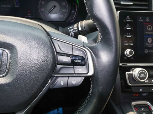 Used 2019 Honda Insight Touring image 25