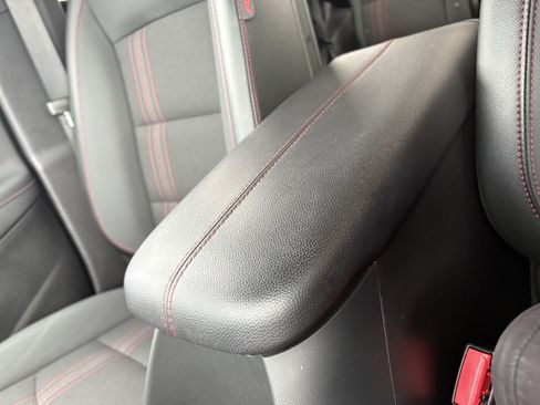 Used 2024 Chevrolet Equinox RS FWD image 25