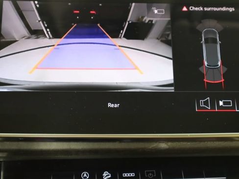 Certified 2026 Audi Q7 3.0T Premium AWD/4WD image 18