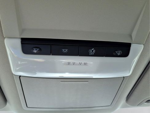 Used 2024 Nissan Altima 2.5 S FWD image 28