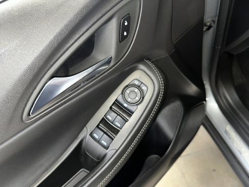 Certified 2023 Buick Encore GX Select image 5