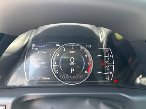 Used 2024 Lexus ES 350 w/ Premium Package FWD image 2