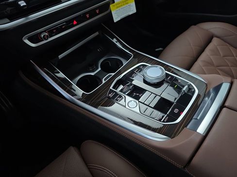 New 2026 BMW X7 xDrive40i w/ Executive Package AWD/4WD image 26