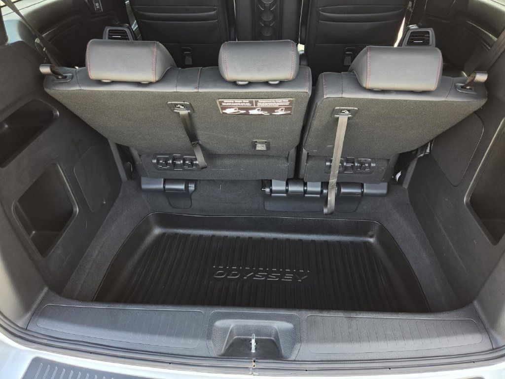 Used 2024 Honda Odyssey Sport image 12