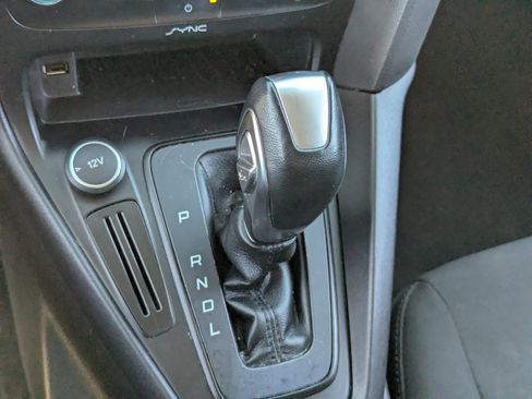 Used 2016 Ford Focus SE image 26