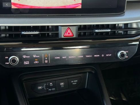 Used 2025 Kia K5 LXS FWD image 24