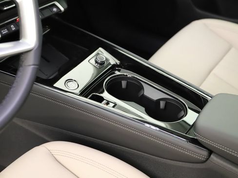 New 2026 Audi Q3 quattro 2.0T AWD/4WD image 17