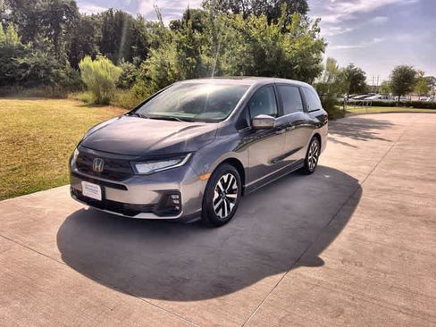 Used 2026 Honda Odyssey EX-L image 2