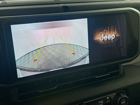 Used 2024 Jeep Wrangler Sport S w/ Convenience Group image 21