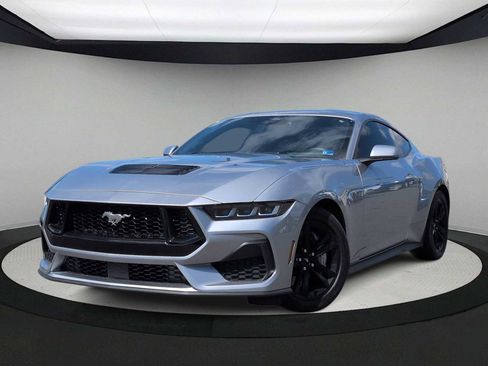 Used 2024 Ford Mustang GT RWD image 1