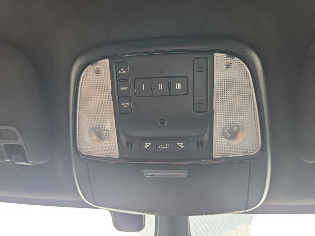 Used 2024 Dodge Durango Citadel AWD/4WD image 35