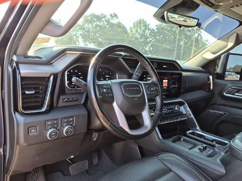 Certified 2024 GMC Sierra 2500 Denali w/ Denali Reserve Package AWD/4WD image 10
