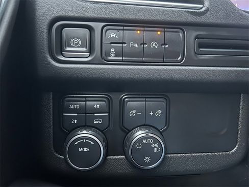 Used 2023 Chevrolet Tahoe LT image 21