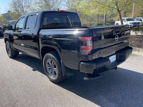 New 2026 Nissan Frontier SV w/ All-Weather Content Package AWD/4WD image 5