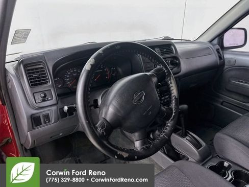 Used 2001 Nissan Frontier XE AWD/4WD image 9