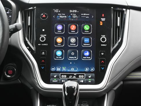 Certified 2025 Subaru Outback Onyx Edition image 32