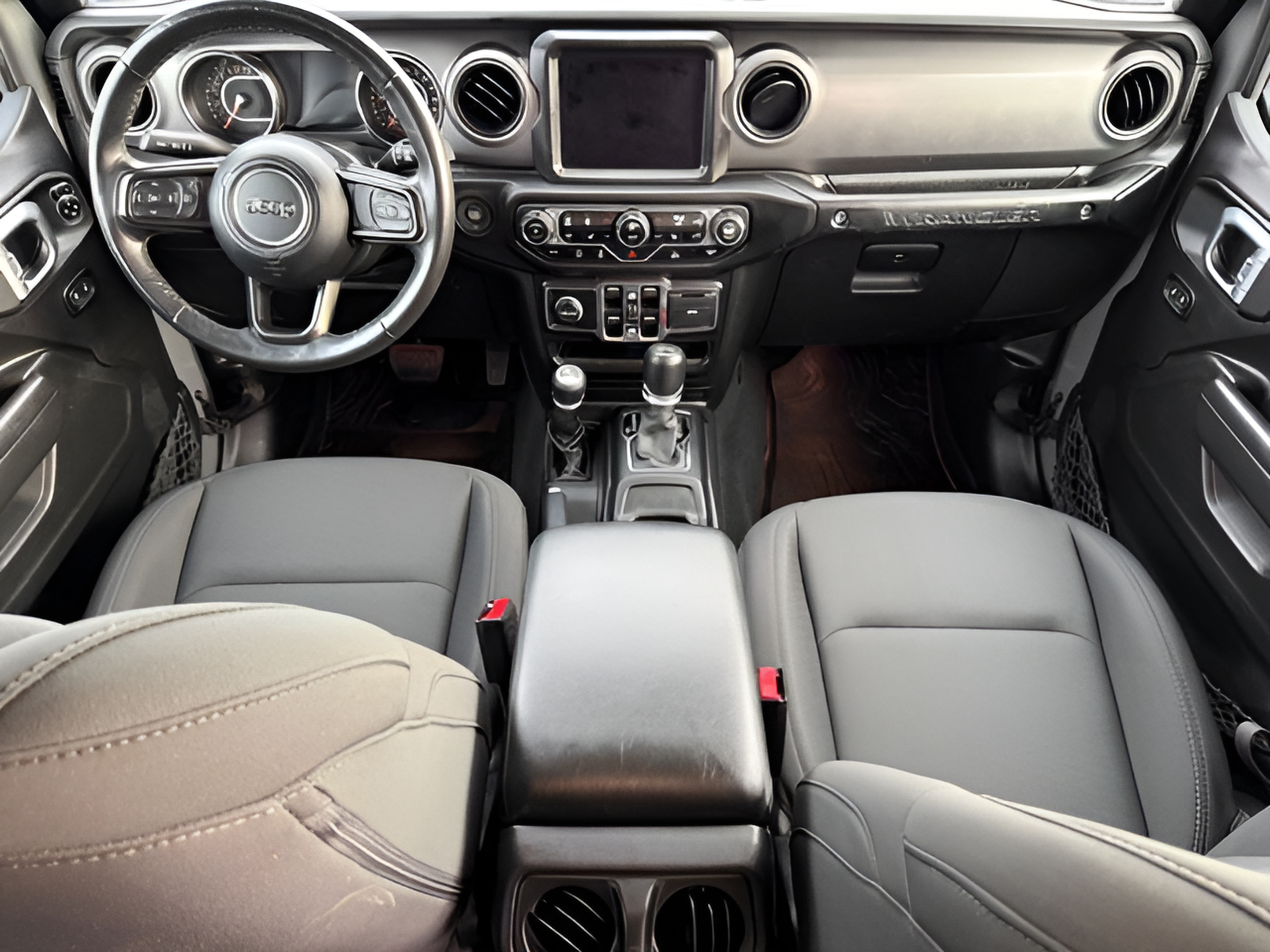 Used 2022 Jeep Wrangler Unlimited Sport AWD/4WD image 12