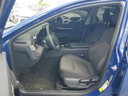 Used 2025 Toyota Camry LE FWD image 13