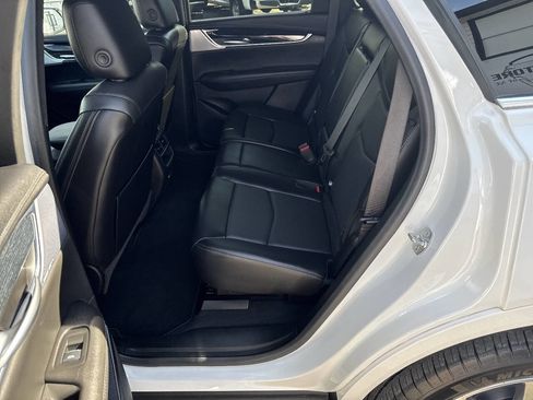 Used 2025 Cadillac XT5 Premium Luxury image 15