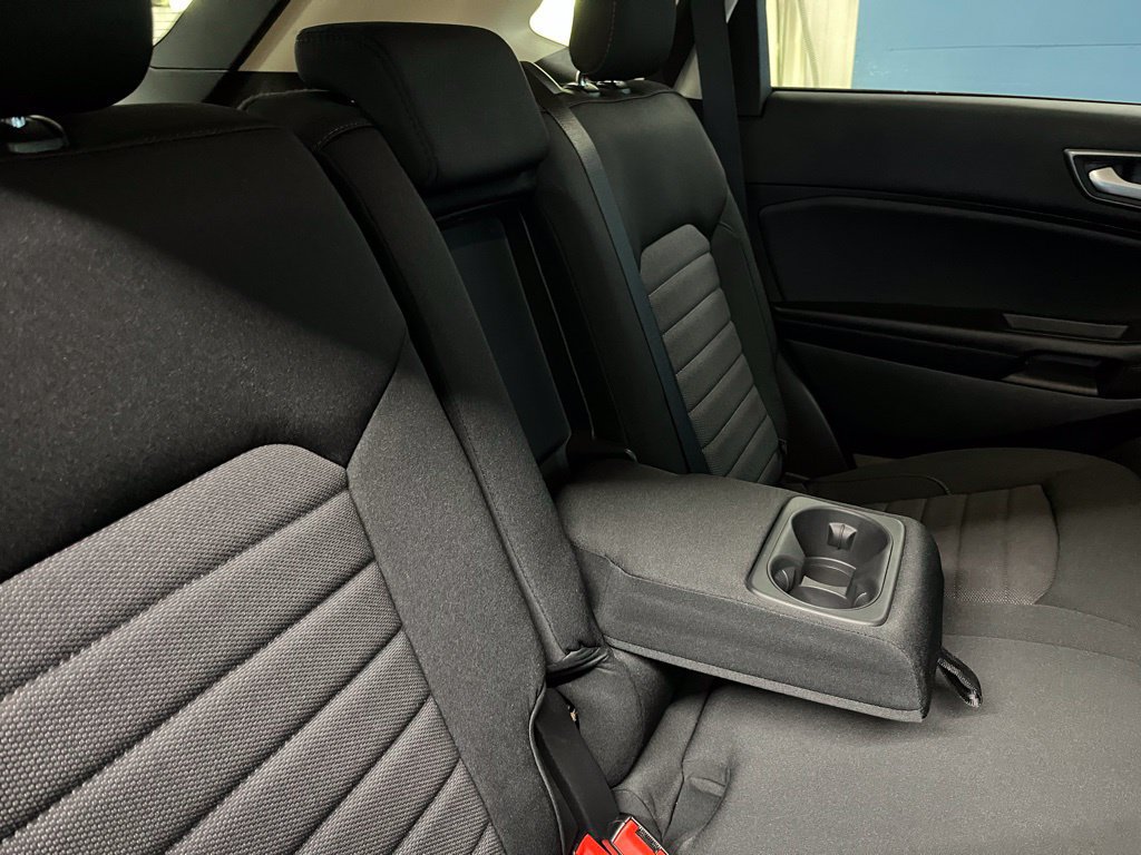 Used 2024 Ford Edge SE AWD/4WD image 13