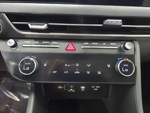 Certified 2025 Hyundai Sonata SEL FWD image 20