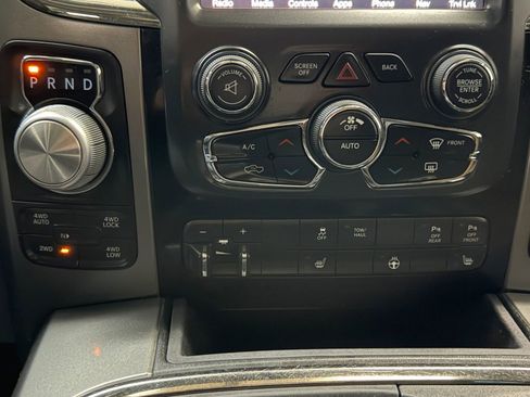 Used 2016 RAM 1500 Sport w/ Stinger Yellow Sport Package image 33