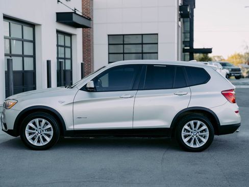Used 2015 BMW X3 xDrive28d image 4