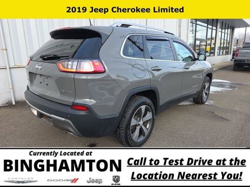 Used 2019 Jeep Cherokee Limited w/ Trailer Tow Group image 4