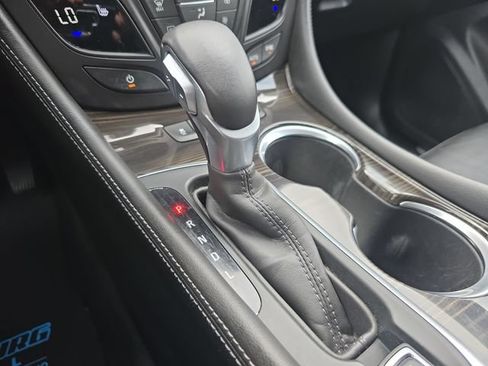 Used 2020 Buick Envision Essence AWD/4WD image 16