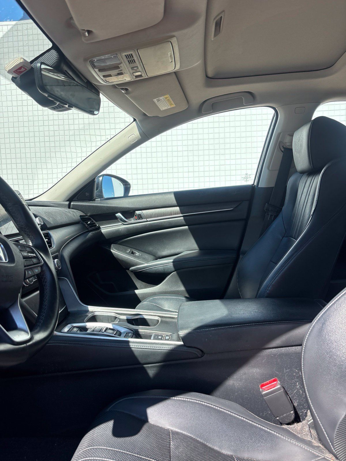 Used 2018 Honda Accord Touring image 17