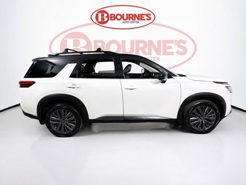 Used 2023 Nissan Pathfinder SL w/ SL Premium Package image 11
