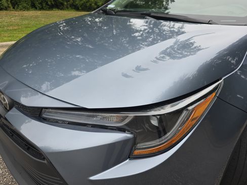 Used 2025 Toyota Corolla LE FWD image 28