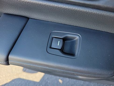 Used 2023 Honda CR-V LX image 17