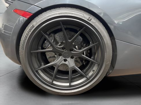 Used 2018 McLaren 720S RWD image 20