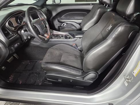 Used 2021 Dodge Challenger R/T Scat Pack RWD image 12