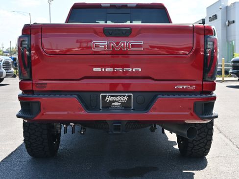 Used 2025 GMC Sierra 2500 AT4 w/ AT4 Premium Plus Package image 13