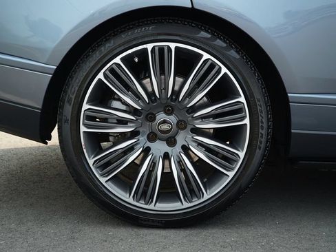 Used 2019 Land Rover Range Rover Supercharged AWD/4WD image 37