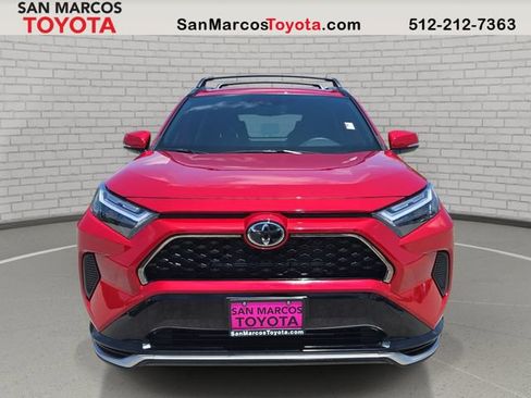 Used 2025 Toyota RAV4 SE AWD/4WD image 2