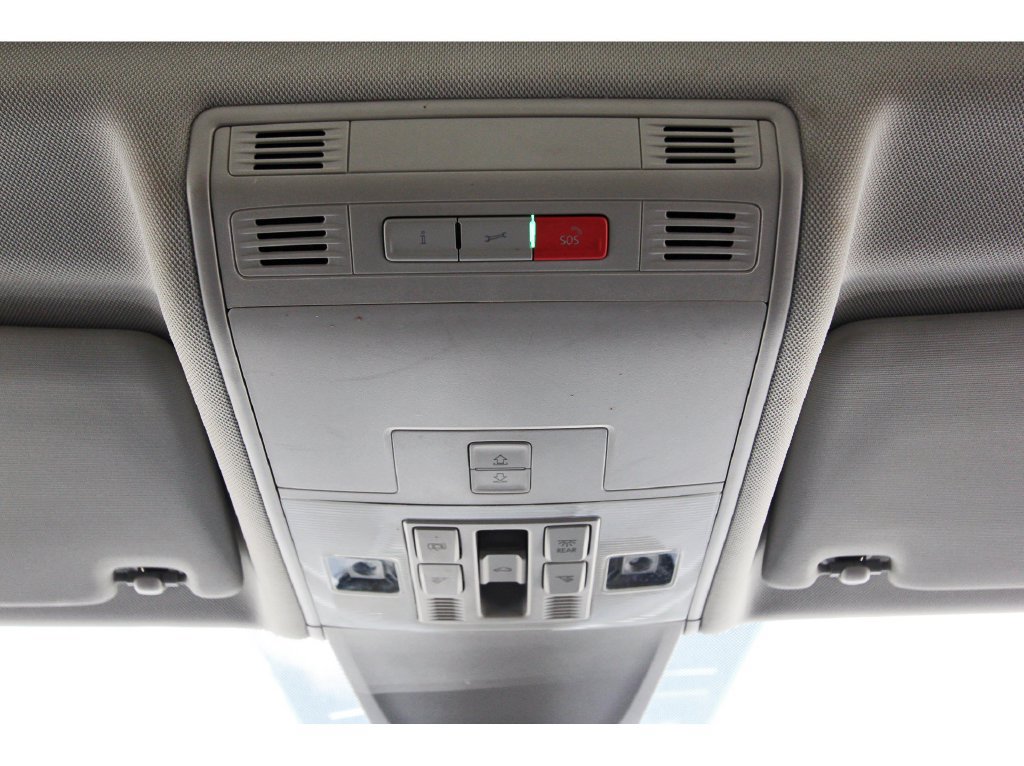 Used 2022 Volkswagen Tiguan SE AWD/4WD image 26