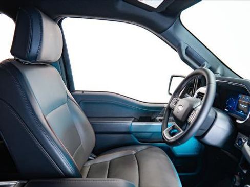 Used 2025 Ford F150 Lariat w/ Equipment Group 501A Mid image 28